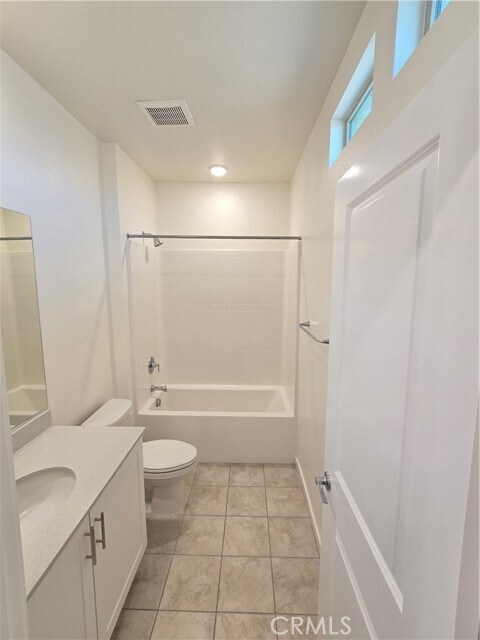 Building Photo - 2679 E Penelope Ln