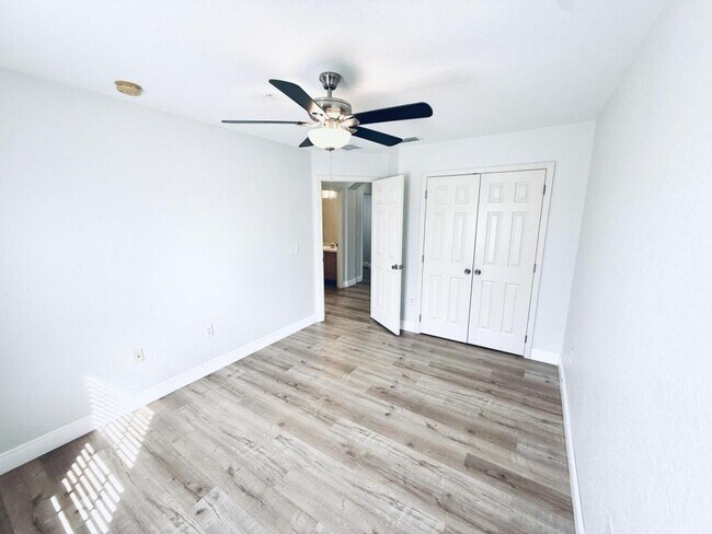 Building Photo - 2983 Ashland Ln S