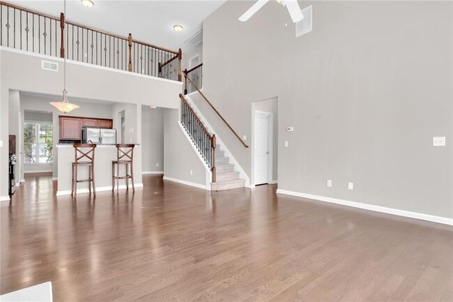 Building Photo - 3610 Crowchild Dr