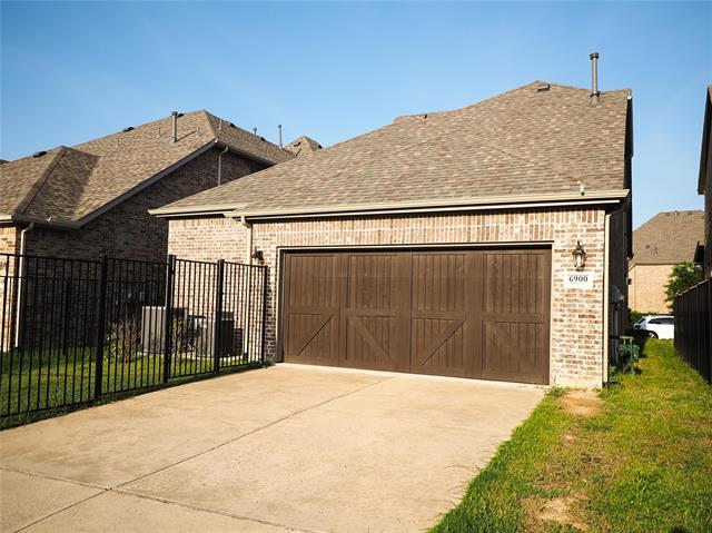 Building Photo - 6900 Royal Liverpool Dr