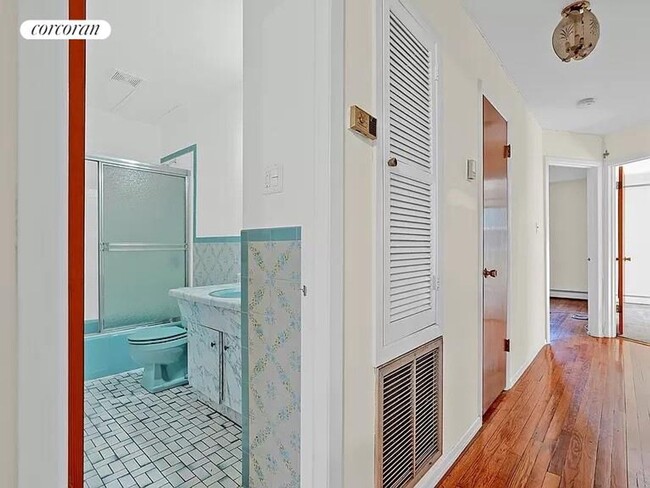 Building Photo - 175-32 Devonshire Rd