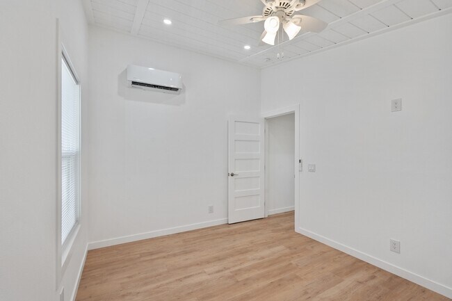 Building Photo - 720 Pritchett Ln