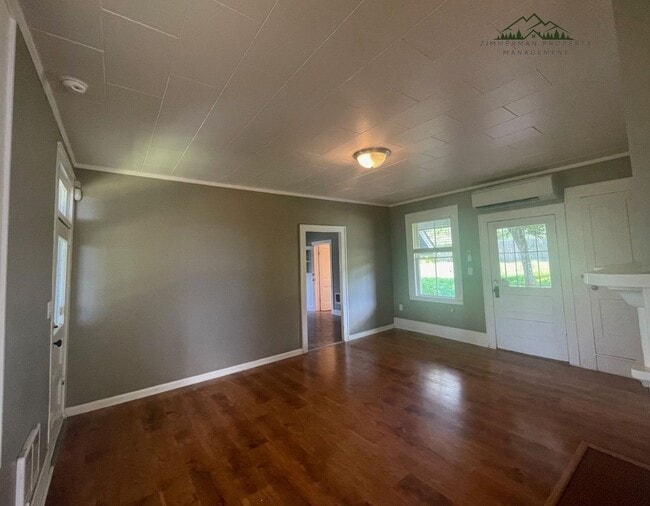 Building Photo - Historic Heritage House in Thurston