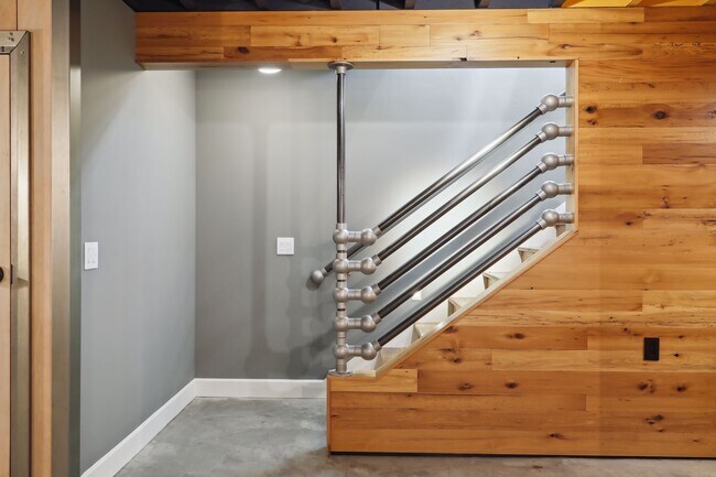 Antique ELM barnwood wall recycled from a 150 year old barn in Wisconsin. - 924 Eleanor Ave