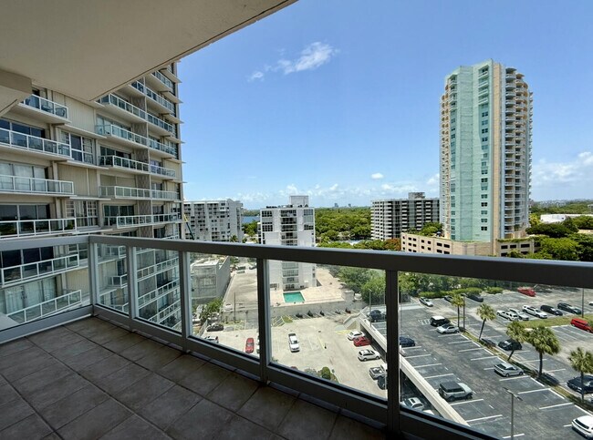 Building Photo - 2451 Brickell Ave