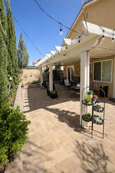 Building Photo - 19355 Plum Canyon Rd