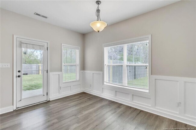 Building Photo - 127 Ganton Dr