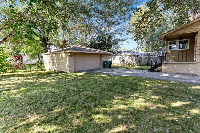 Building Photo - 28649 John Hauk St