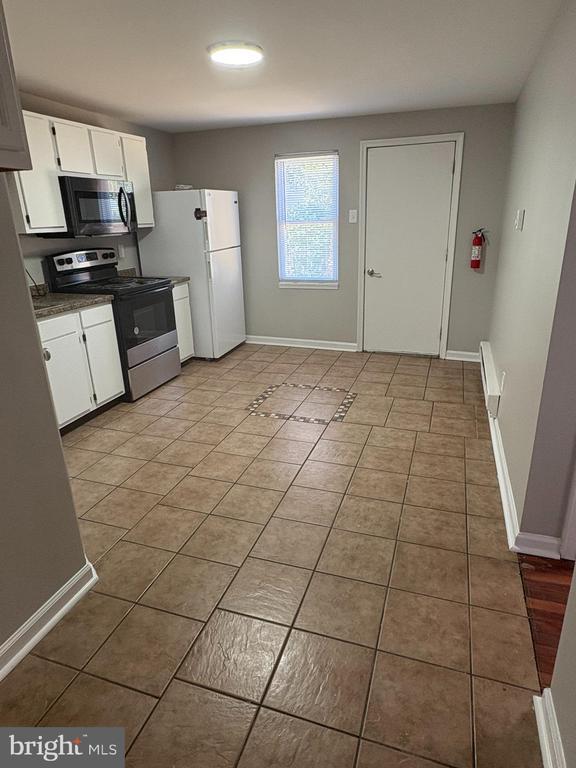 Building Photo - 419 Walnut St