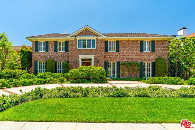 Building Photo - 721 N Linden Dr