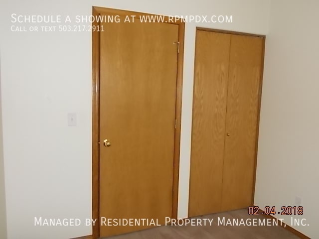 Building Photo - 5428 SE 17th Ave