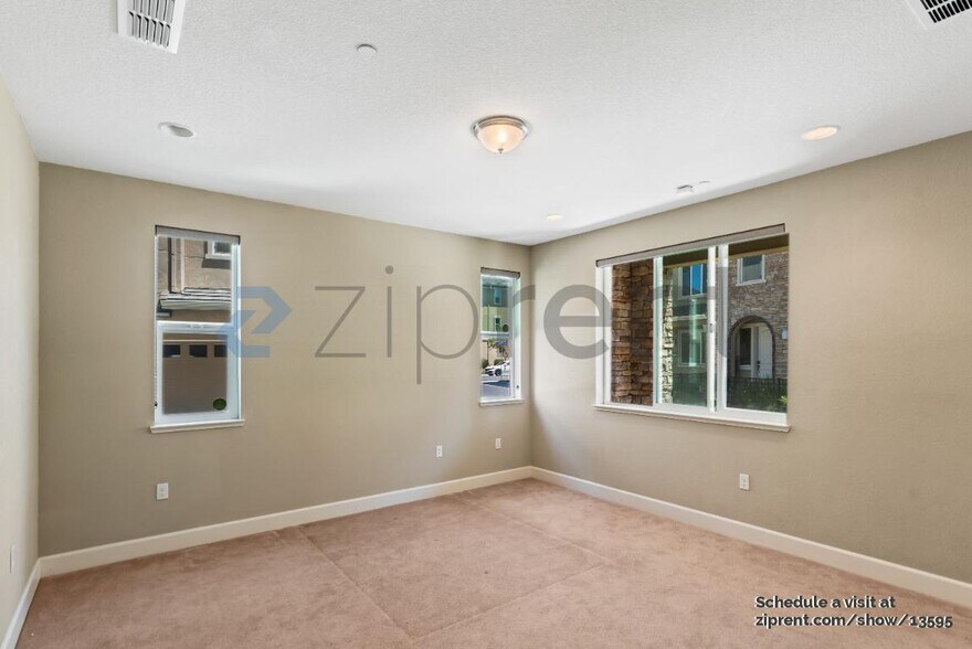 Building Photo - 5823 Brandon Ct