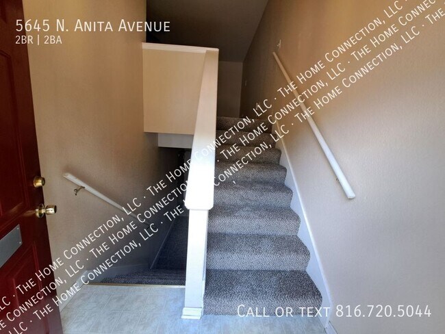 Building Photo - 5645 N Anita Ave