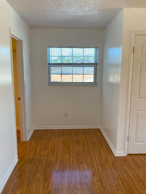 Building Photo - 207 E St