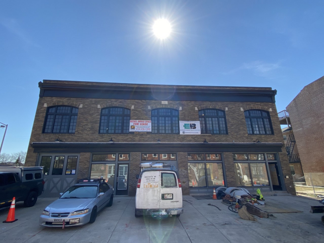 Primary Photo - 1509 E Baltimore St