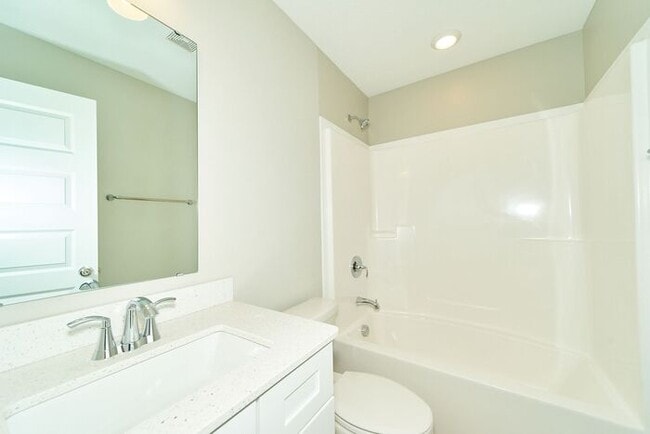 Building Photo - Beautiful Brand New,Townhome in Great Carm...
