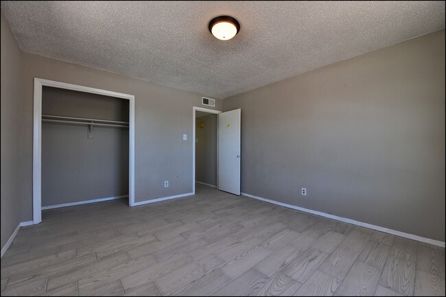 Building Photo - Coming Soon!