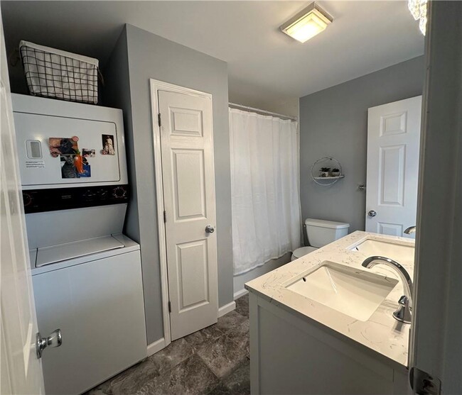 Building Photo - 620 Crab Apple Ln