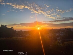 Building Photo - 1056 Calle Del Cerro