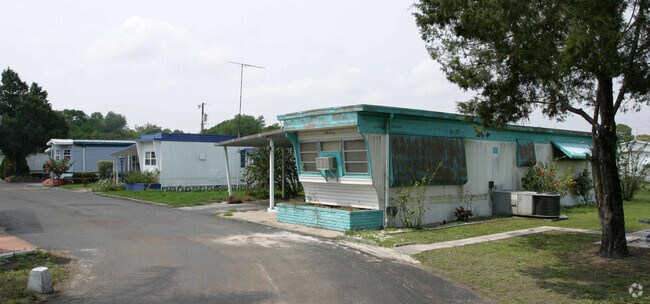 Primary Photo - Rusty's Trailer Park