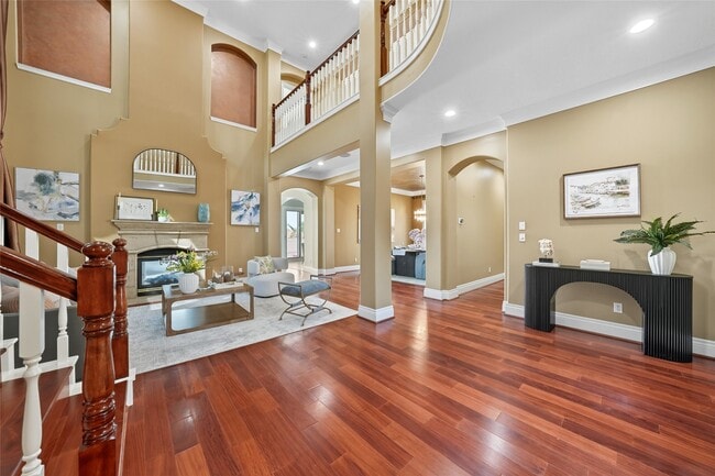 Building Photo - 5934 Stratford Gardens Dr