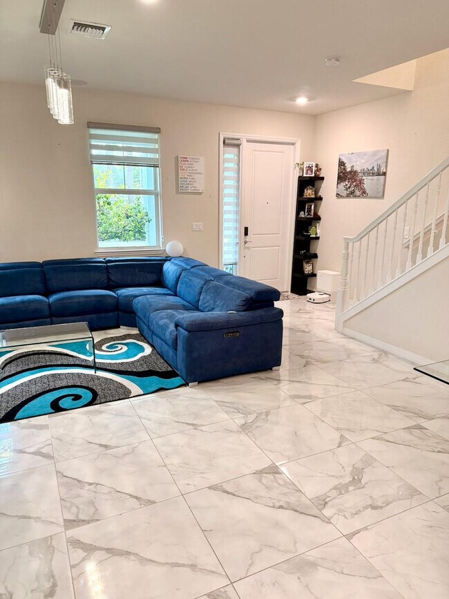 Building Photo - 5182 Eucalyptus Dr