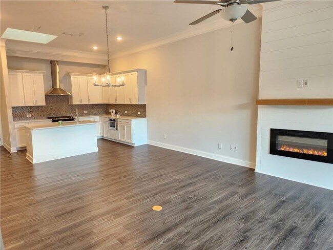 Building Photo - 637 Stickley Oak Way