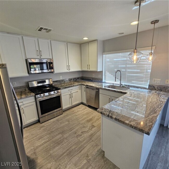 Building Photo - 7809 Faith Ct