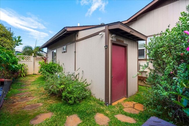 Building Photo - Remodeled Studio in North Kihei | Furnished & Pet-Friendly