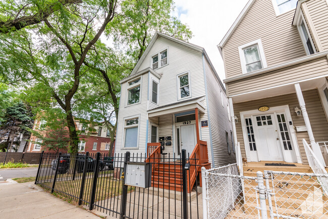 Building Photo - 1927 N Kedzie Ave