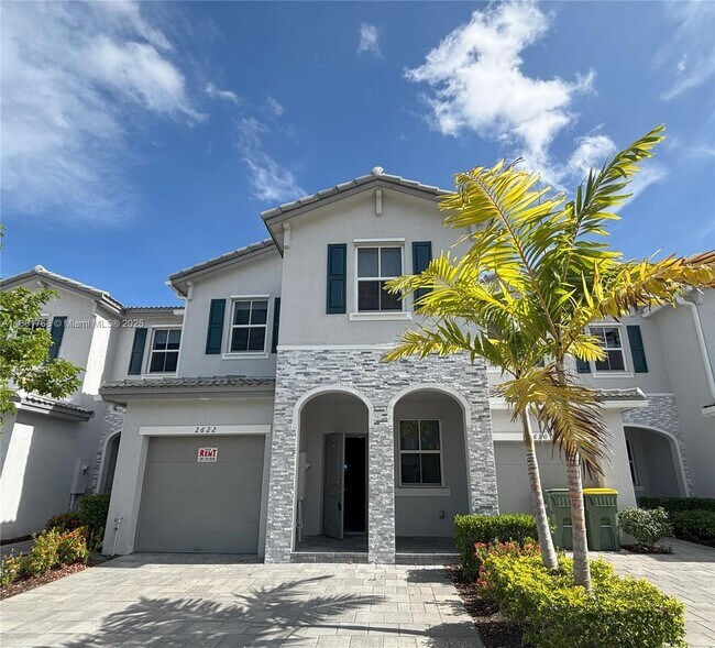 Primary Photo - 2622 SE 10th St