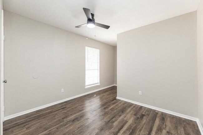 Building Photo - 1930 Avenue B