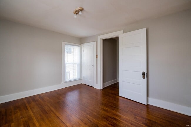 Building Photo - 1014 Elmwood Ave