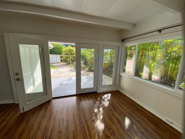 Building Photo - 3 Bedroom, 1.5 Baths