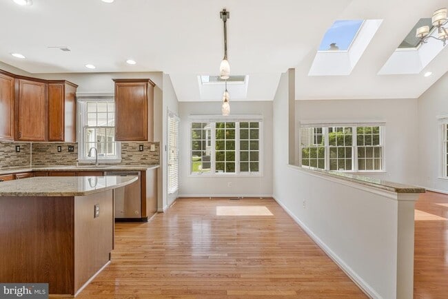 Building Photo - 10857 Hunter Gate Way