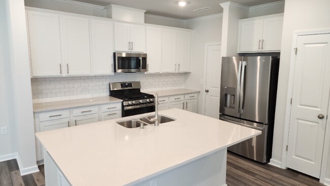 Building Photo - 1520 Foal Run Trl