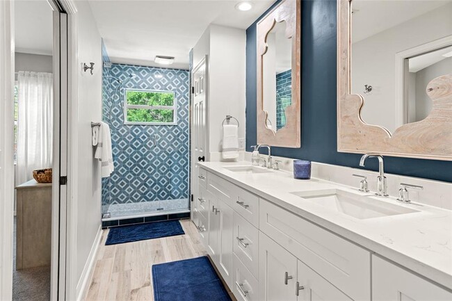 Building Photo - 1508 S Bay Villa Pl