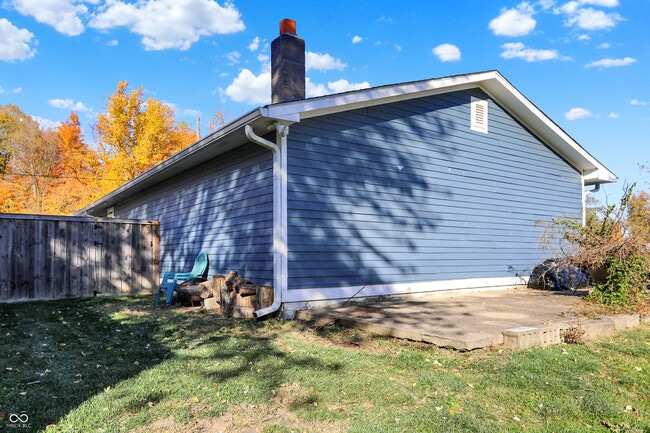 Building Photo - 301 W Pierce St