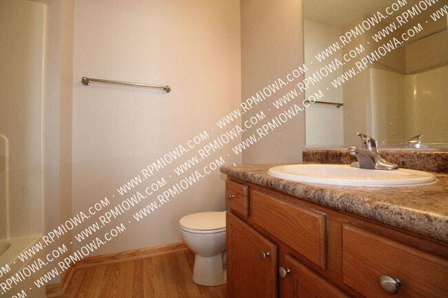 Building Photo - 3052 SW Arlan Ln