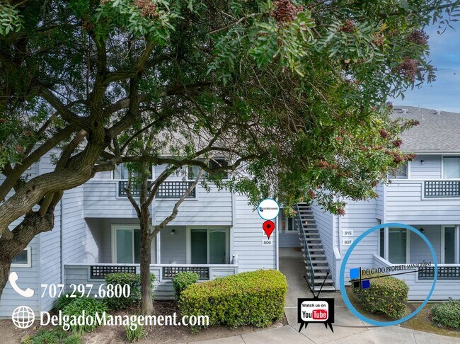 Building Photo - Glen Cove! Large one bedroom condo