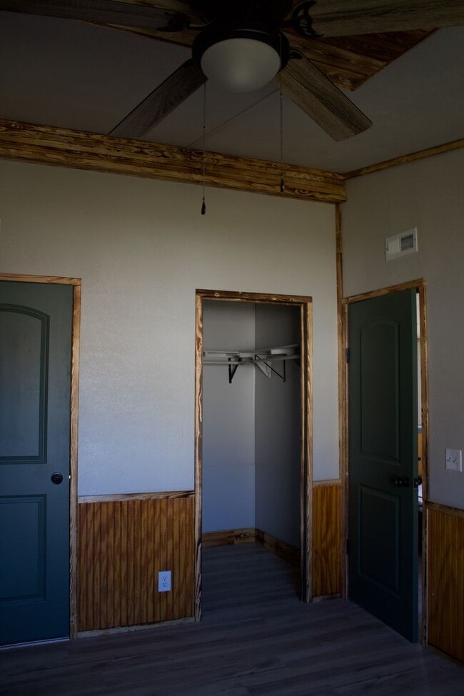 Building Photo - Remodeled 3 bed 2 bath - Cassville