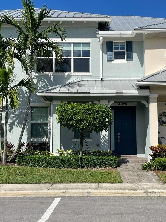 Building Photo - 4920 Eucalyptus Dr