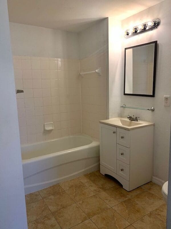 Building Photo - 10873 Windsor Walk Dr