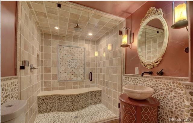 Building Photo - 10297 Greatwood Pointe