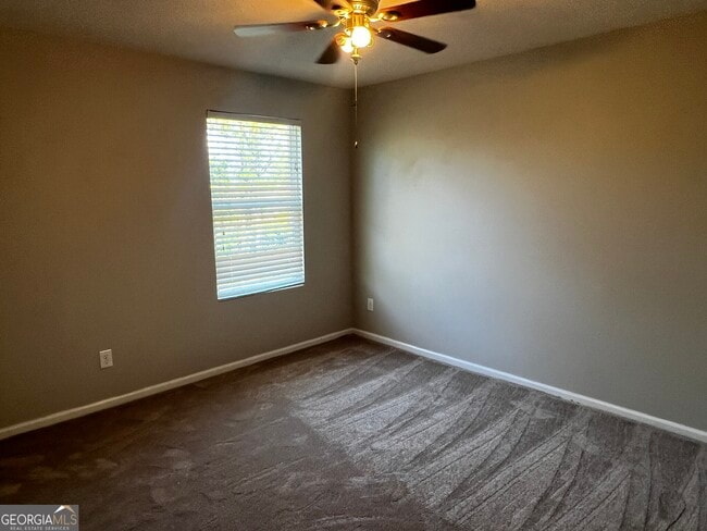 Building Photo - 214 Brooklet Cir