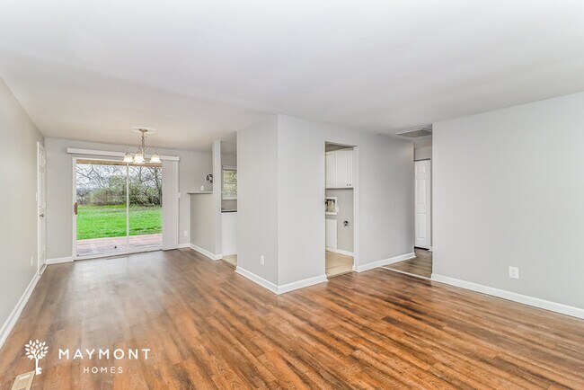 Building Photo - Great Springdale Home