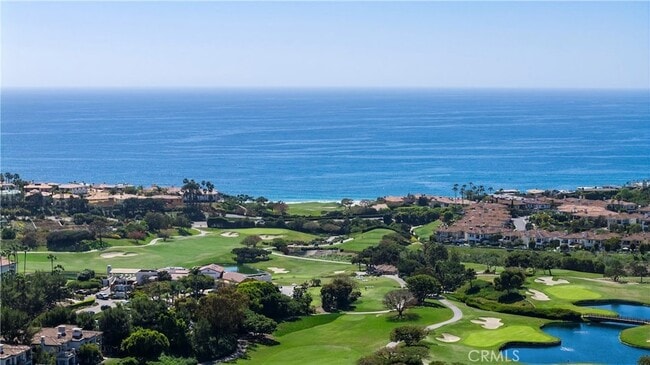 Building Photo - 11 Reina