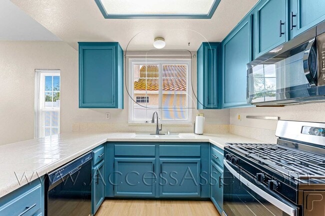 Building Photo - Welcoming 3 Bed / 2 Bath Home in a Peaceful Murrieta Neighborhood