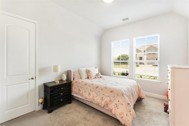 Building Photo - 209 Chesapeake Dr