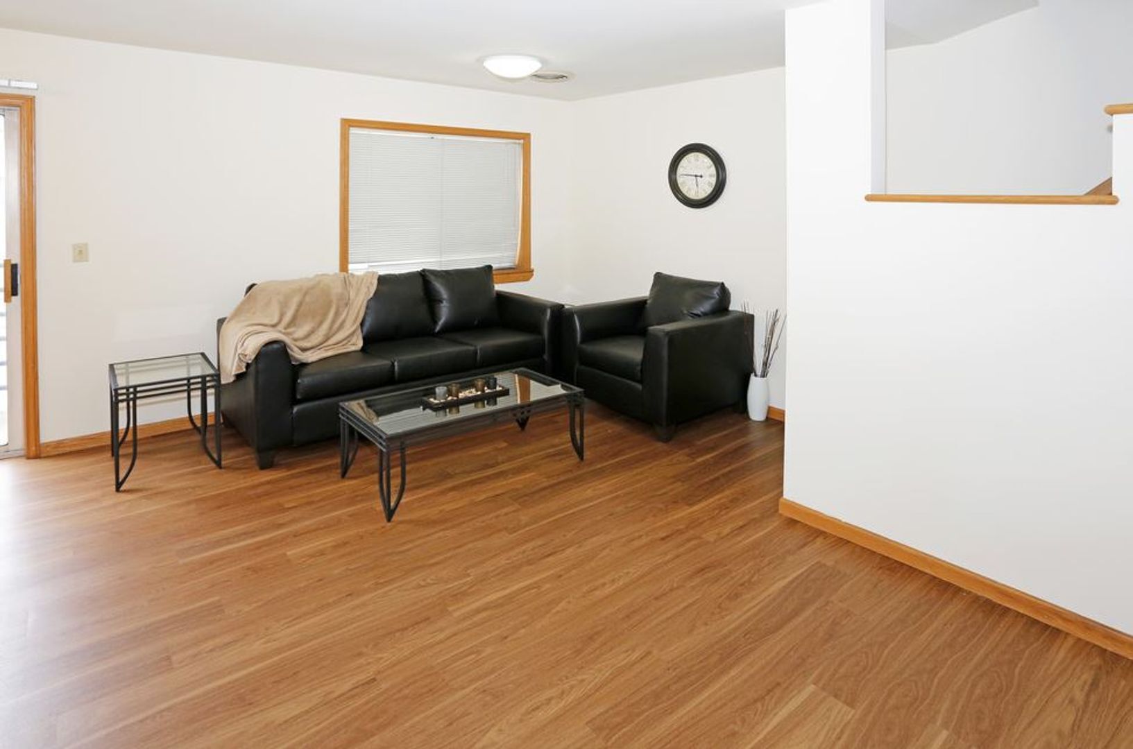 Interior Photo - 905 W Springfield Ave